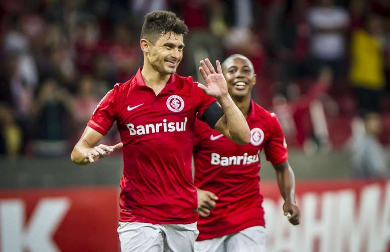 Alex converteu e deixou o Inter em vantagem