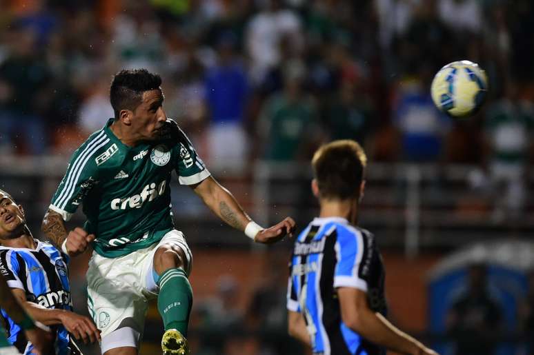 Depois de 3 gols no Maracanã, Barrios também balançou as redes no Pacaembu