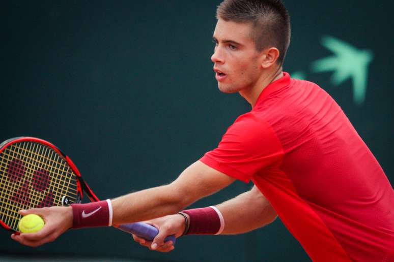 Borna Coric marcou o primeiro ponto da Croácia