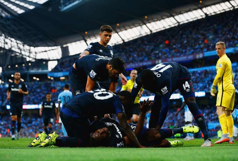 Al&eacute;m do City, West Ham j&aacute; bateu Arsenal e Liverpool fora de casa