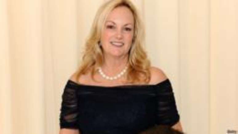 Patty Hearst era milion&aacute;ria, mas virou guerrilheira e acabou at&eacute; presa pelo FBI