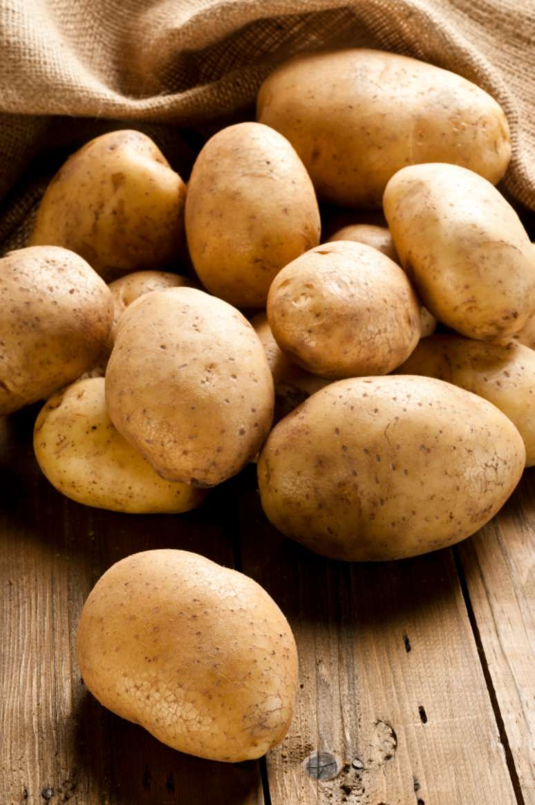 Potatoes picture. Картофель. Красивая картошка. Сырой картофель. Картофель Эстетика.