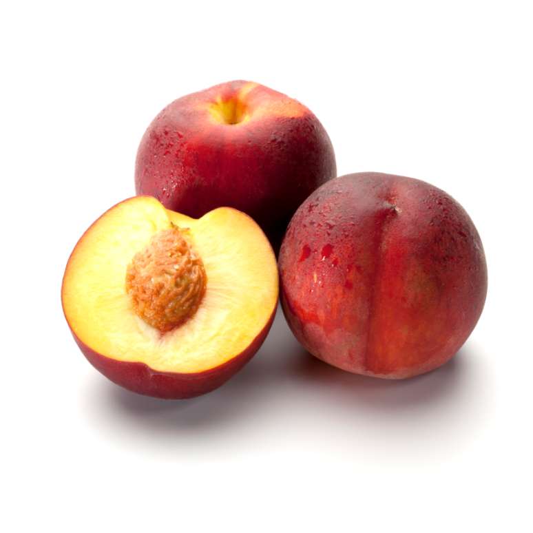 Glicosídeos cianogênicos podem ser encontrados nas sementes de maçãs e no interior das sementes de ameixas, pêssegos e cerejas
