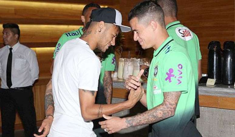 Neymar e Philippe Coutinho em Viamão - Seleção Brasileira