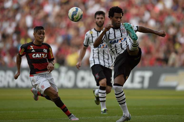 Gil é o quinto jogador que trocou o Corinthians pelo futebol chinês