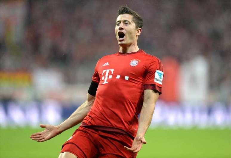 FOTOS - Lewandowski dá show em goleada do Bayern no Wolfsburg