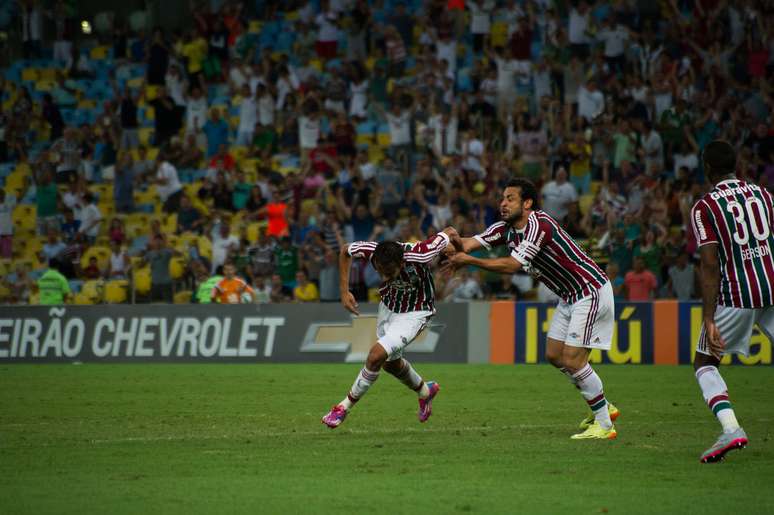 Gustavo Scarpa faz gola&ccedil;o no Maracan&atilde; ap&oacute;s passe de Fred