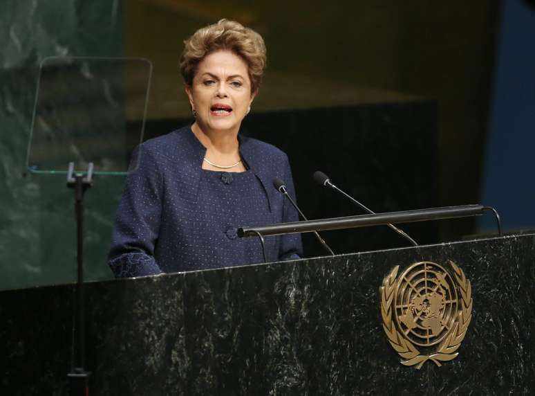  “O Brasil é um dos poucos países em desenvolvimento a assumir uma meta absoluta de redução de emissões. Temos uma das maiores populações e PIB [Produto Interno Bruto] do mundo e nossas metas são tão ou mais ambiciosas que aquelas dos países desenvolvidos”, discursou Dilma
