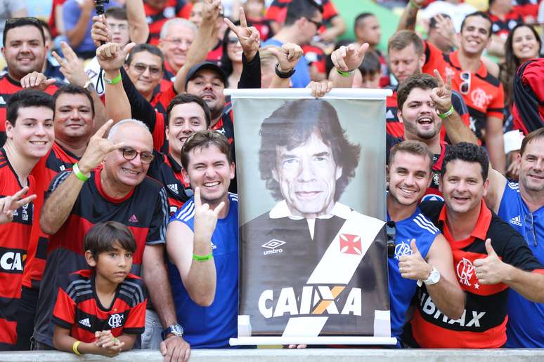 No clima do Rock in Rio, flamenguistas usaram &#034;azarão&#034; Mick Jagger para cutucar fase do Vasco