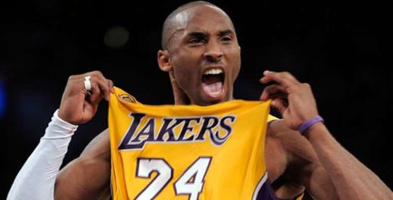 Kobe Bryant está no Los Angeles Lakers há 20 anos