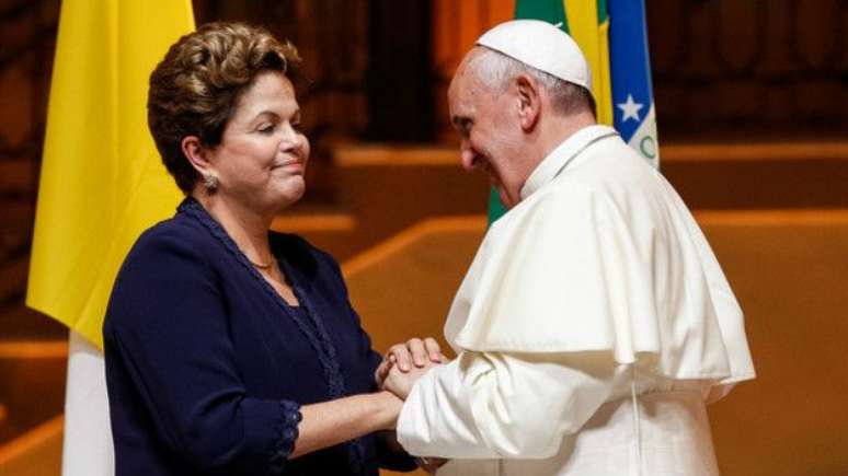 Presidente deveria se inspirar no papa Francisco para recuperar popularidade, diz marqueteiro 