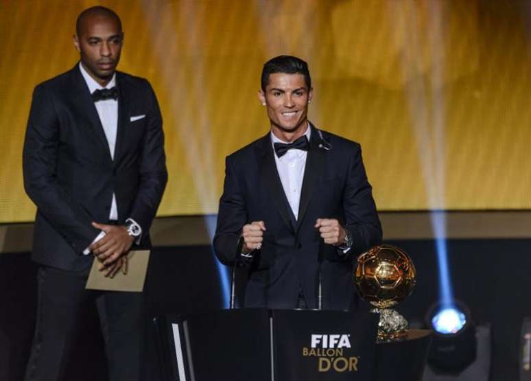 Em janeiro de 2015, Cristiano Ronaldo faturou pela terceira vez a Bola de Ouro da Fifa como melhor jogador do mundo no ano de 2014