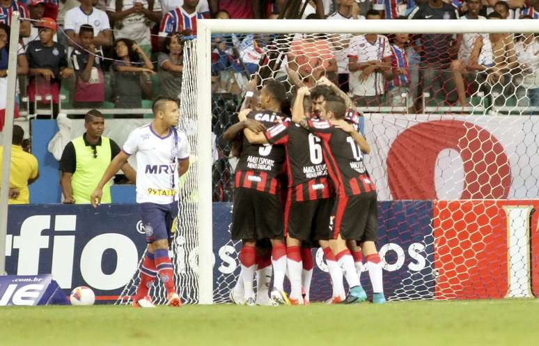 Placar de 3 a 1 consolida time rubro-negro na vice-liderança da Série B