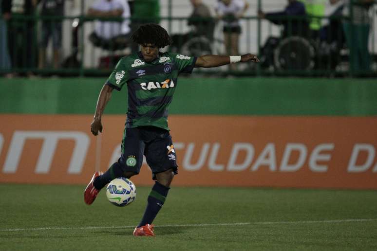 Barbio teve boa participação em vitória da Chapecoense