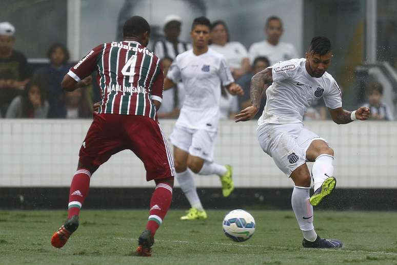 Gabriel teve mais uma boa participação e ajudou o Santos a derrotar o Fluminense