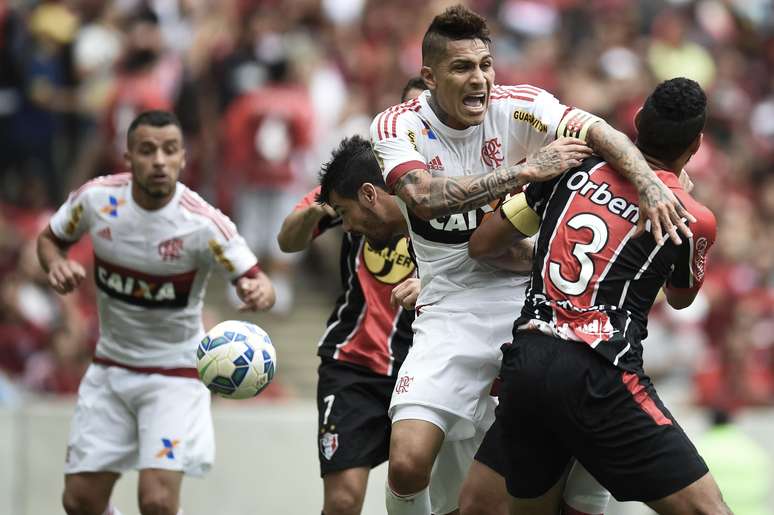 Guerrero teve mais atuação apagada e foi substituído por Kayke