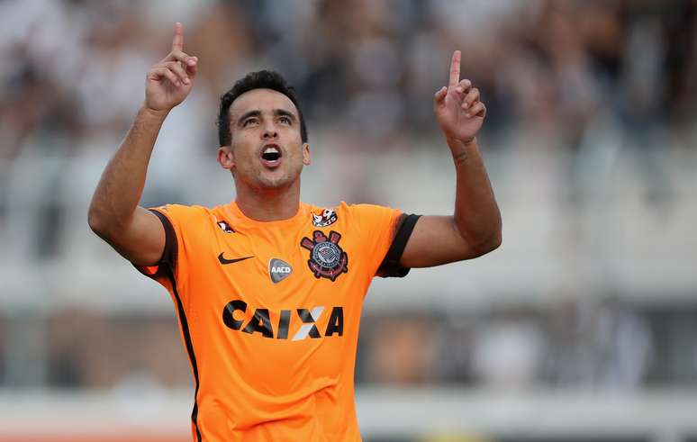 Meia deixará o Corinthians para assinar um contrato válido por dois anos com o Tianjian Quanjian, da China