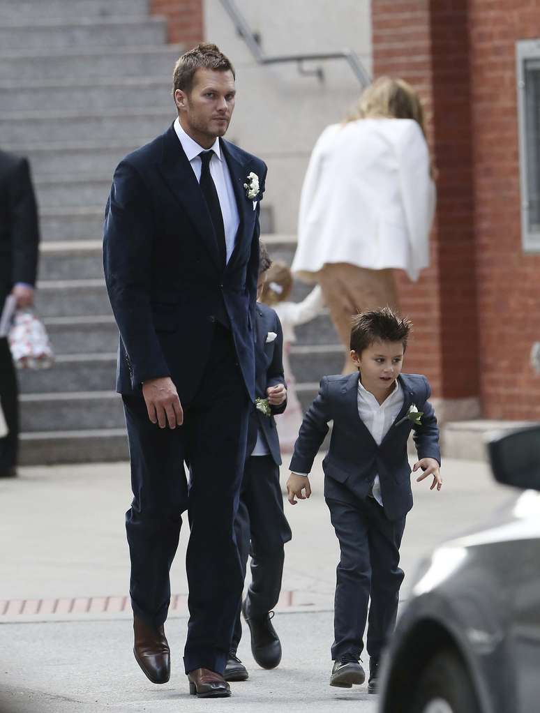 Tom Brady e os filhos John e Benjamin