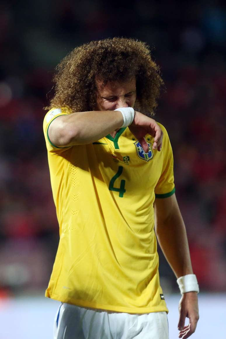Contundido, David Luiz foi substituído ainda no primeiro tempo
