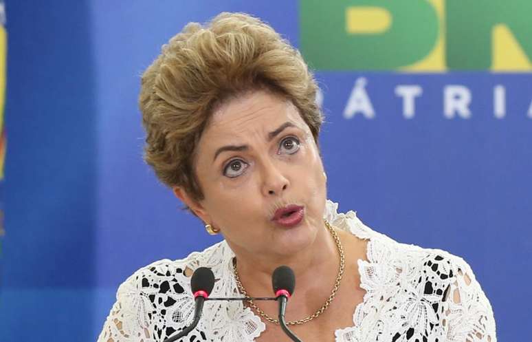 Segundo o decreto assinado pela presidente Dilma, papinhas, leites artificiais, produtos farináceos, mamadeira e chupeta passam a ter restrições e propaganda