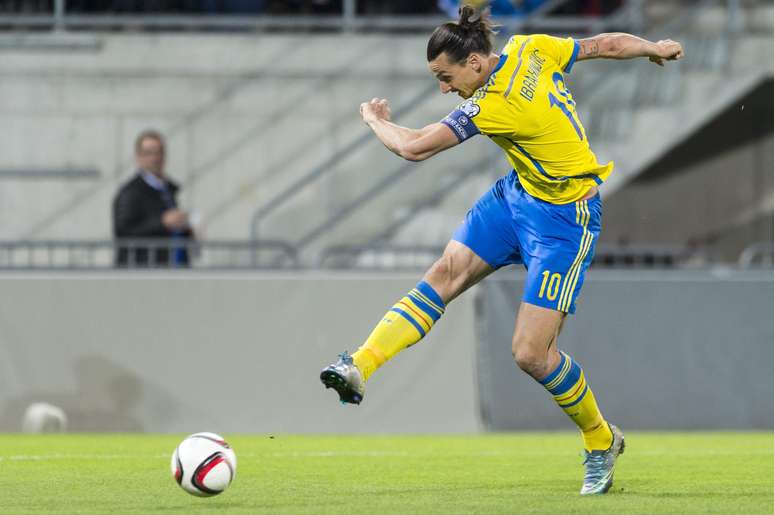 Ibrahimovic marcou o segundo gol da Suécia na vitória sobre Liechtenstein