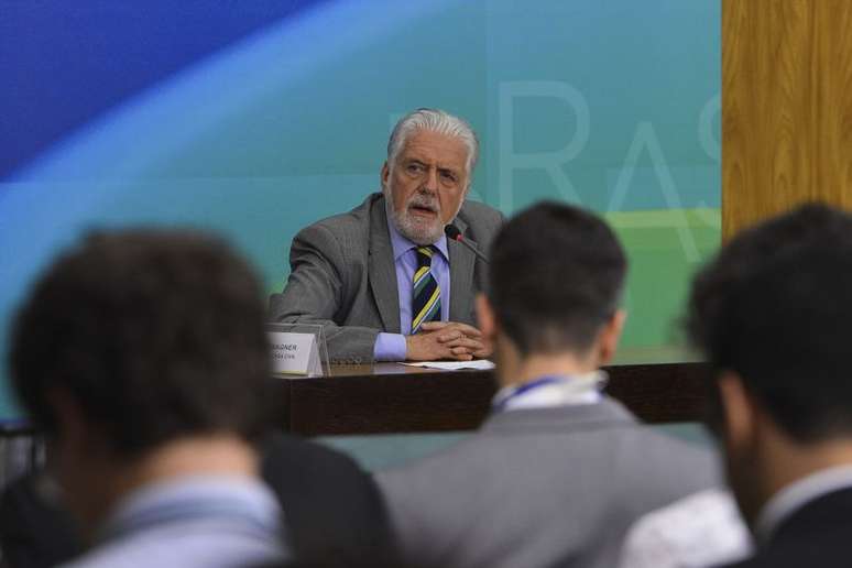 Jaques Wagner concedeu entrevista após reunião entre a presidente Dilma Rousseff e a equipe ministerial