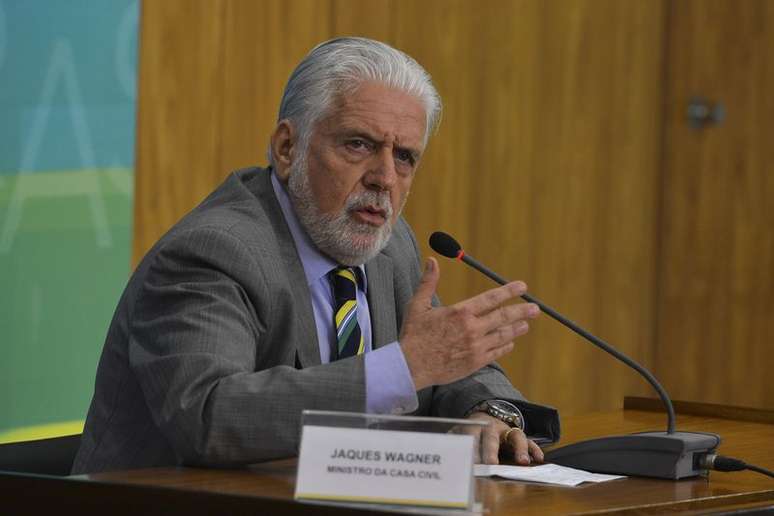 Jaques Wagner concedeu entrevista após reunião entre a presidente Dilma Rousseff e a equipe ministerial