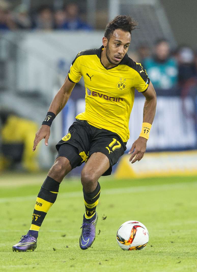 Aubameyang é o atual artilheiro do Alemão, junto com Lewandowski