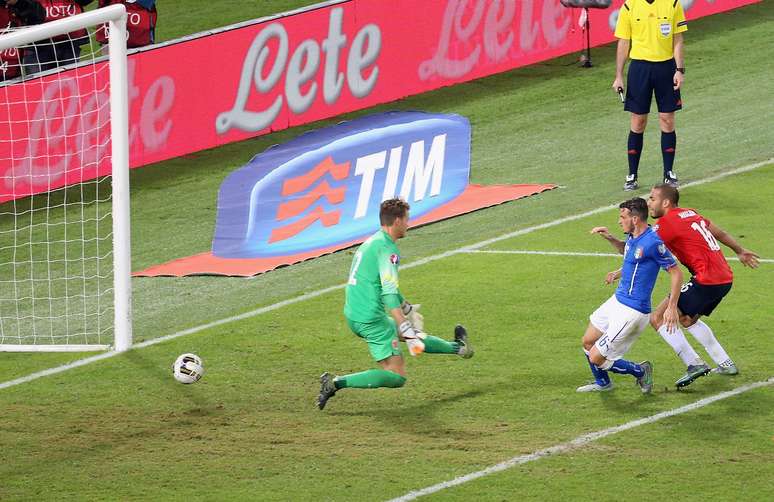Florenzi marcou o gol de empate da Itália em Roma
