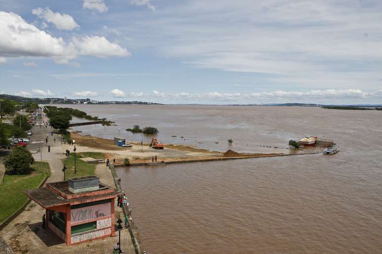 Impacto das chuvas em Porto Alegre