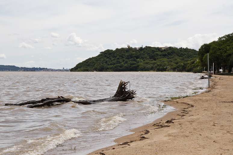 Impacto das chuvas em Porto Alegre