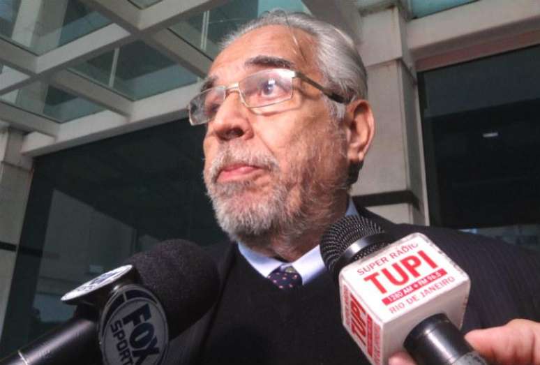 Eurico Miranda, presidente do Vasco, participou de sessão da CPI do Futebol, em Brasília