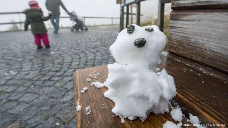 Pequeno boneco de neve em Arber, na Baviera
