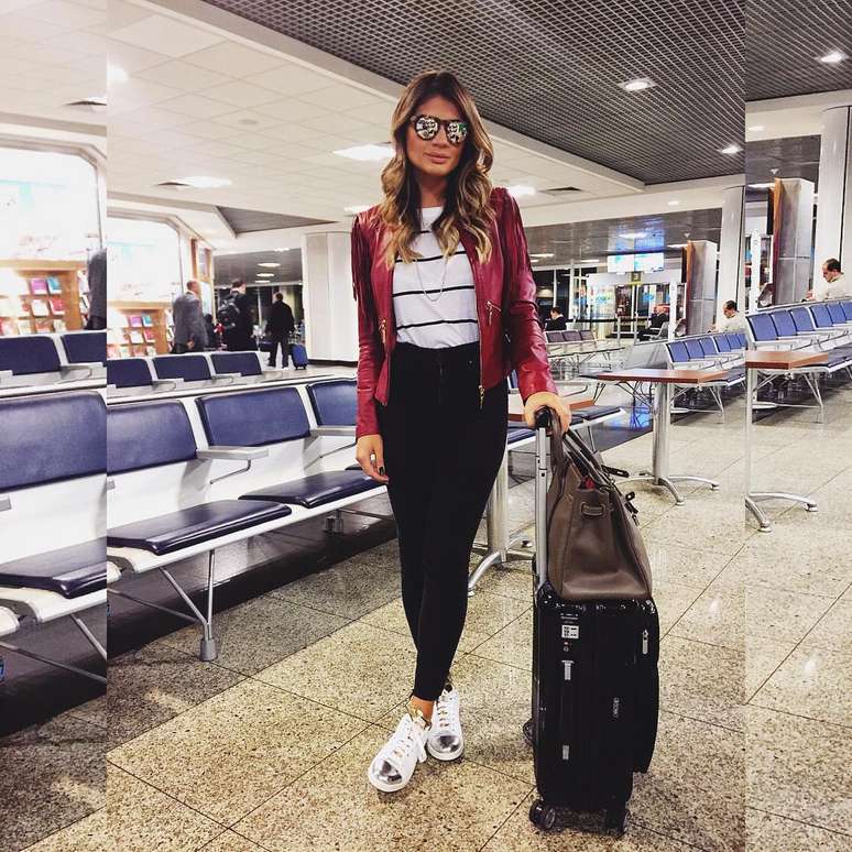 Th&aacute;ssia Naves