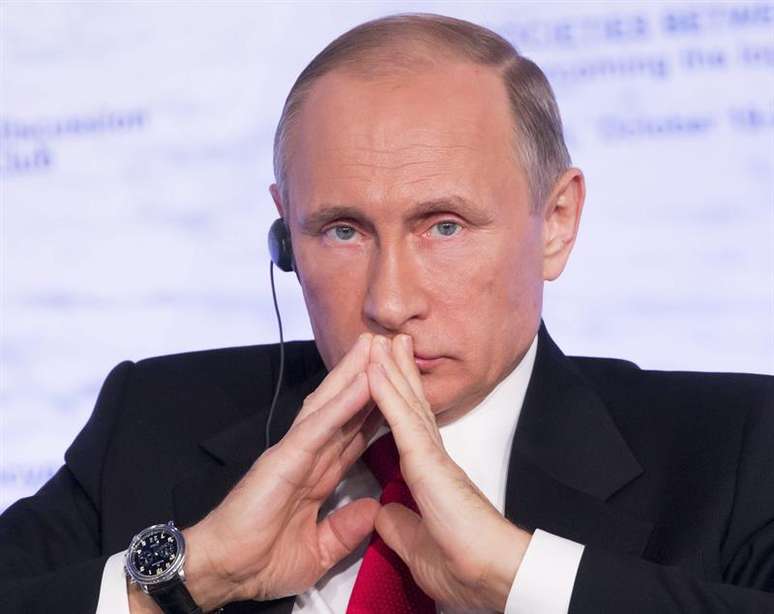 Presidente da Rússia quer forjar uma grande coalizão contra os jihadistas