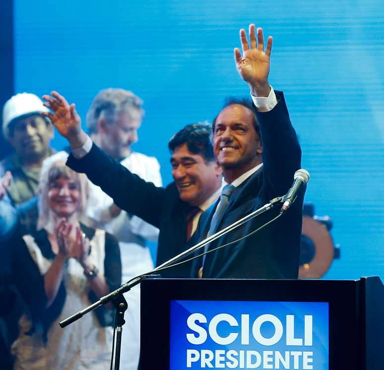 Daniel Scioli, candidato governista &agrave; Presid&ecirc;ncia, se diz herdeiro do peronismo e do kirchnerismo