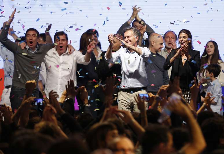 Mauricio Macri, da oposição, comemorou ida ao segundo turno