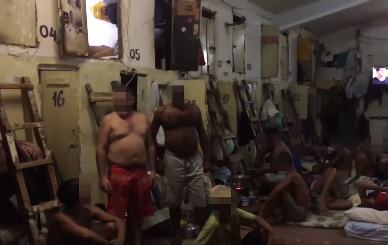 Chaveiros vendem ou alugam locais para outros internos por cerca de R$ 590 a R$ 1.975