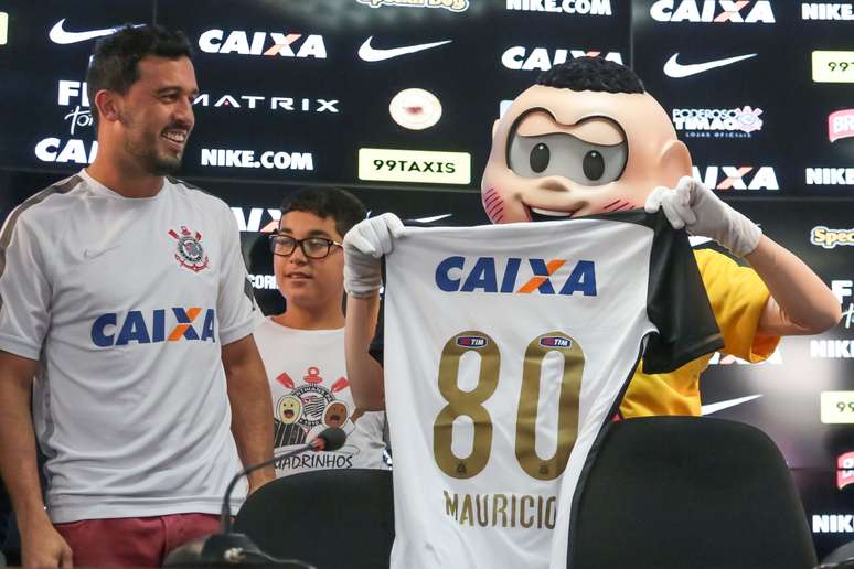 Corintiano, Casc&atilde;o recebeu camisa em homenagem ao seu "pai" Maur&iacute;cio de Sousa