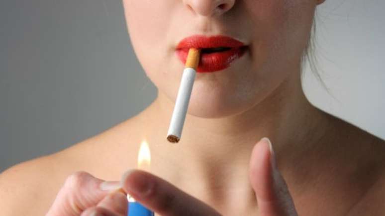 Tabaco chega a matar um em cada dois usuários da substância