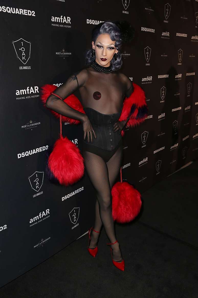 Drag Queen Violet Chachki no after party do AmfAR's Inspiration Gala