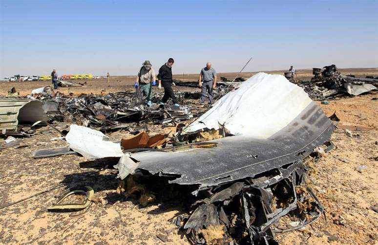 Russos investigam queda de avião no Sinai