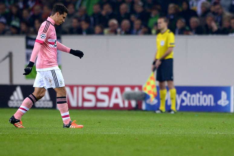 Mesmo com expulsão de Hernanes, Juventus segurou empate na Alemanha