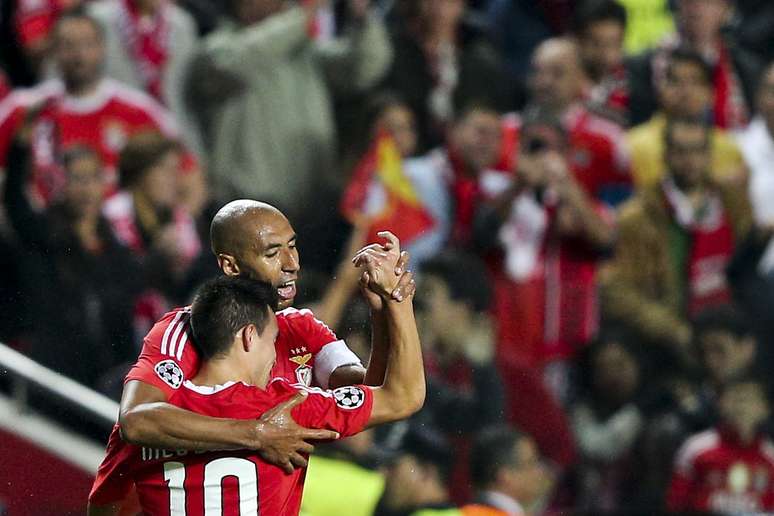 Zagueiro brasileiro Luisão fez o segundo gol na vitória do Benfica