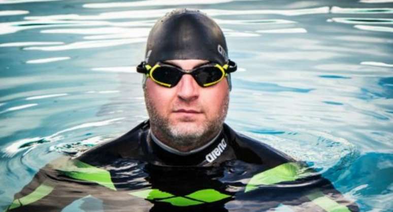 Ben Hooper vai nadar de Dacar (Senegal) a Natal/RN; travessia deve durar quatro meses