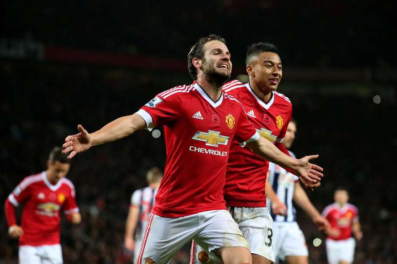 Mata comemora segundo gol do Manchester United contra o West Brom