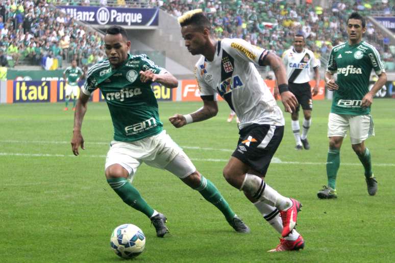 Na luta contra o rebaixamento, Vasco encara o Corinthians na próxima rodada