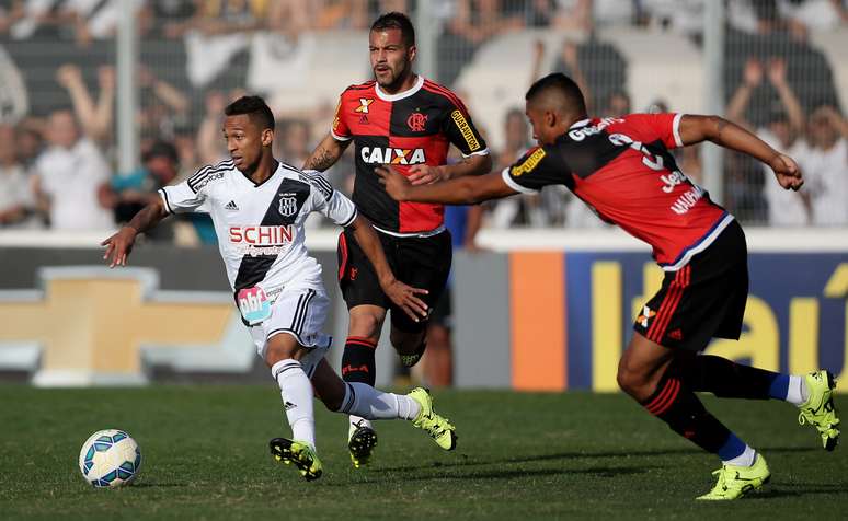 Fluminense espera oferta de R$ 17 milhões de time do exterior por Biro Biro