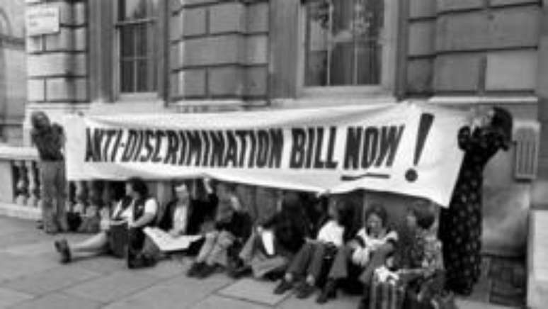 Metodologia usada em c&aacute;lculo no Brasil &eacute; a mesma do Reino Unido, onde 'Equal Pay Day' marca a luta por sal&aacute;rios igualit&aacute;rios