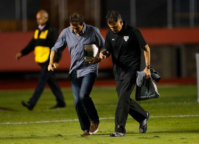 Milton Cruz recebeu parabéns de ex-técnico do São Paulo ao assumir time